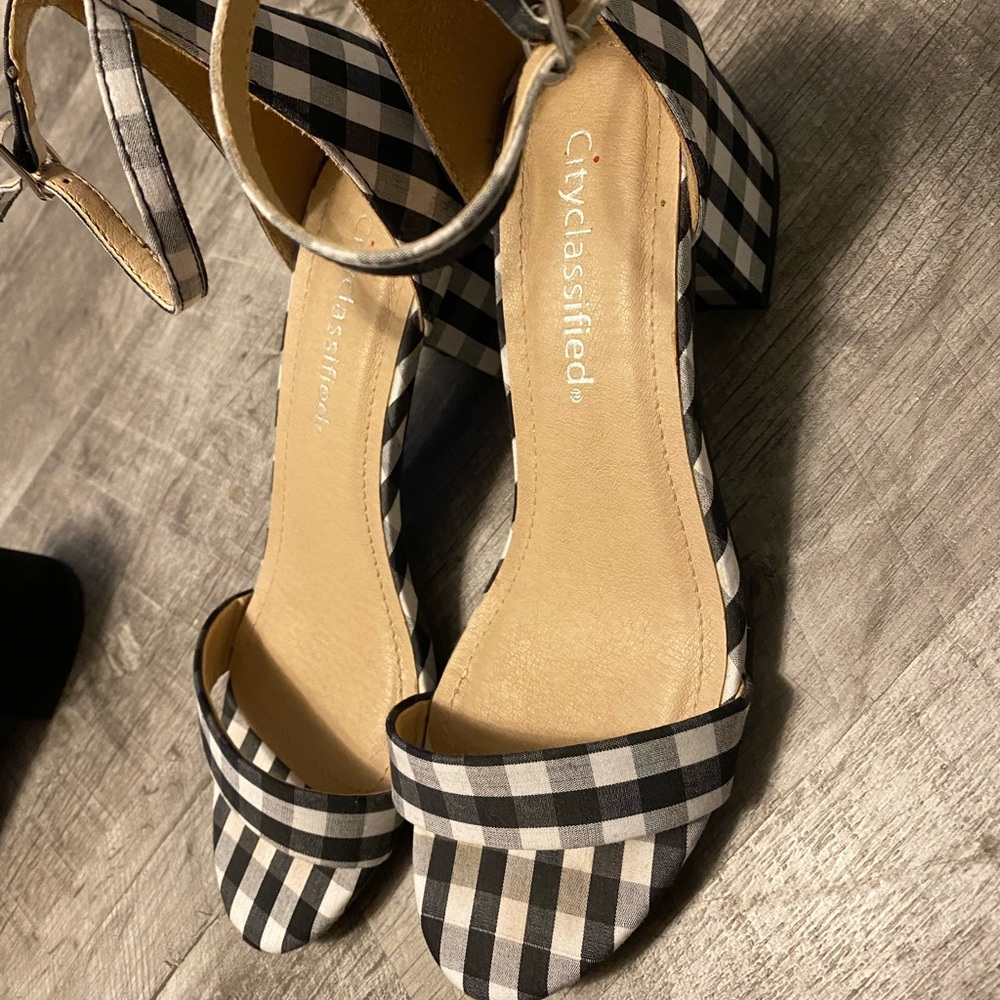 Checkers heels